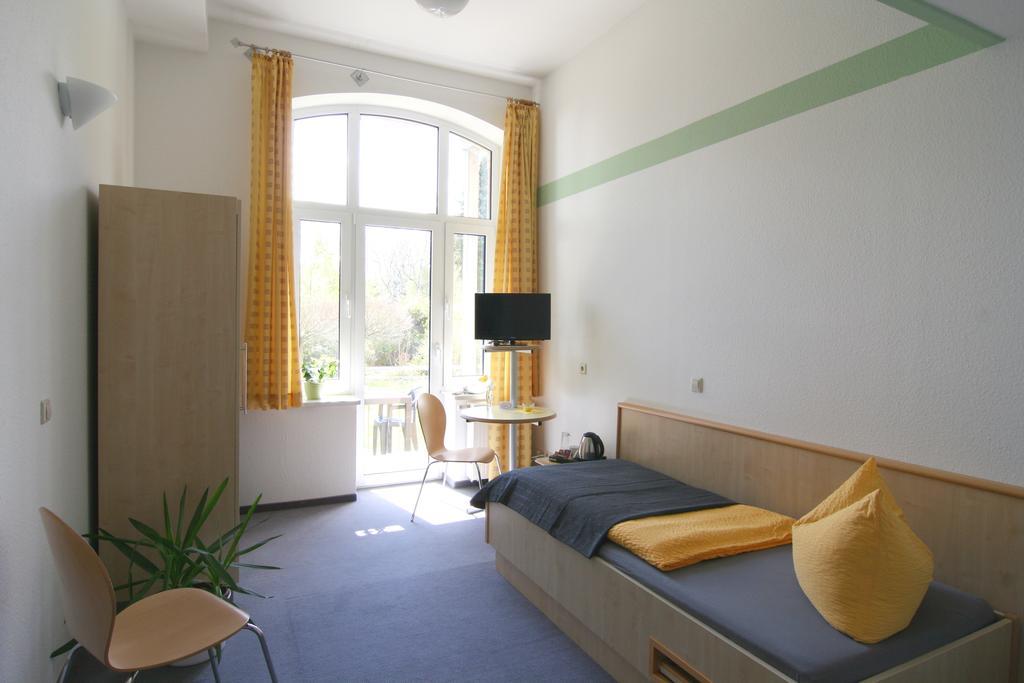 Hotel Gästehaus am Lausitzring Poley Zimmer foto